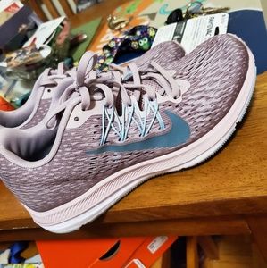 Nike barely worn size 8